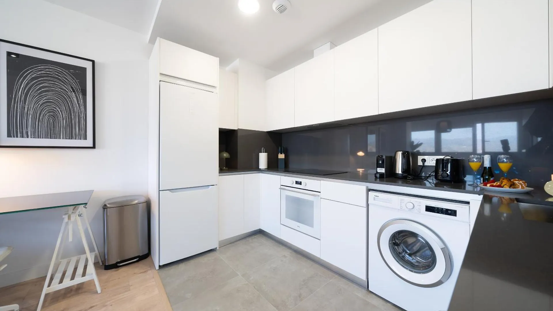 Xpce Urban 4 Malaga Skyline - Free Parking Apartment