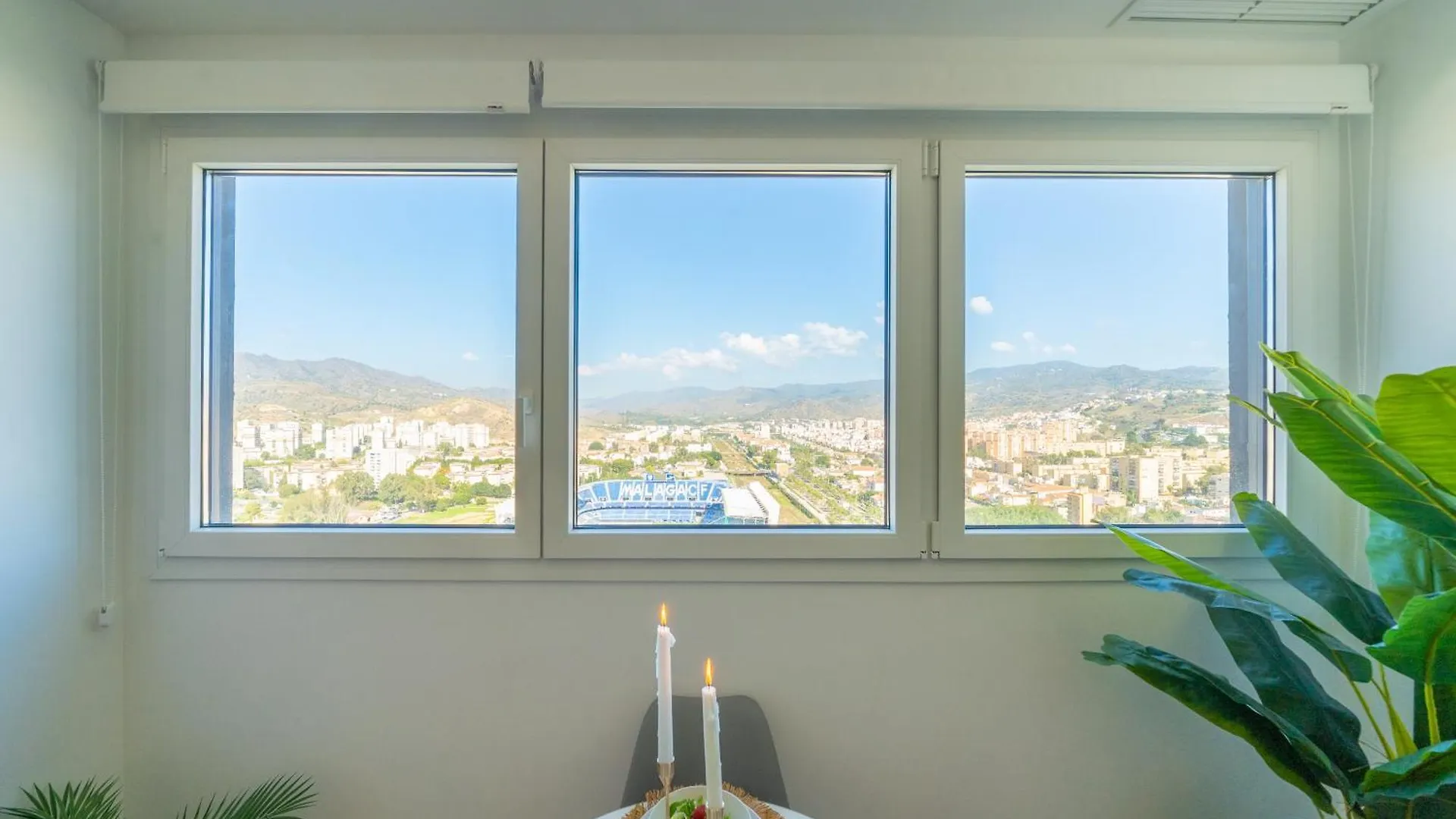 Xpce Urban 4 Malaga Skyline - Free Parking Apartment